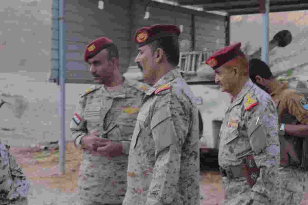 العسكرية الاولى تحيي صلاة عيد الفطر وتقدم مكافأت مالية لعدد من الجنود والضباط العسكرية الاولى تحيي صلاة عيد الفطر وتقدم مكافأت مالية لعدد من الجنود والضباط