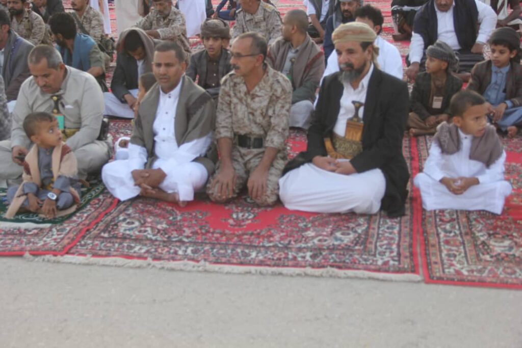 رئيس أركان المنطقة العسكرية الاولى يؤدي صلاة العيد بمصلى قيادة المنطقة ويتفقد المواقع العسكرية رئيس أركان المنطقة العسكرية الاولى يؤدي صلاة العيد بمصلى قيادة المنطقة ويتفقد المواقع العسكرية