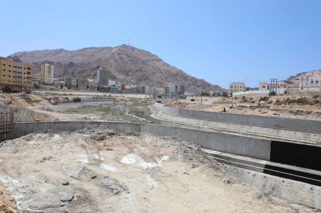 رئيس الوزراء يؤكد على تطوير مخطط حضري لمدينة المكلا يستوعب التطورات الحديثة رئيس الوزراء يؤكد على تطوير مخطط حضري لمدينة المكلا يستوعب التطورات الحديثة