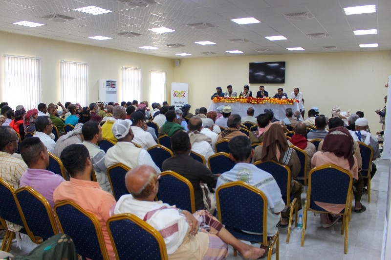 أمين عام محلي حضرموت يناقش مع قيادات السلطة المحلية بمديرية المكلا التدابير الإحترازية لمواجهة الظاهرة الجوية ويقف أمام أوضاع التعليم بالمديرية أمين عام محلي حضرموت يناقش مع قيادات السلطة المحلية بمديرية المكلا التدابير الإحترازية لمواجهة الظاهرة الجوية ويقف أمام أوضاع التعليم بالمديرية