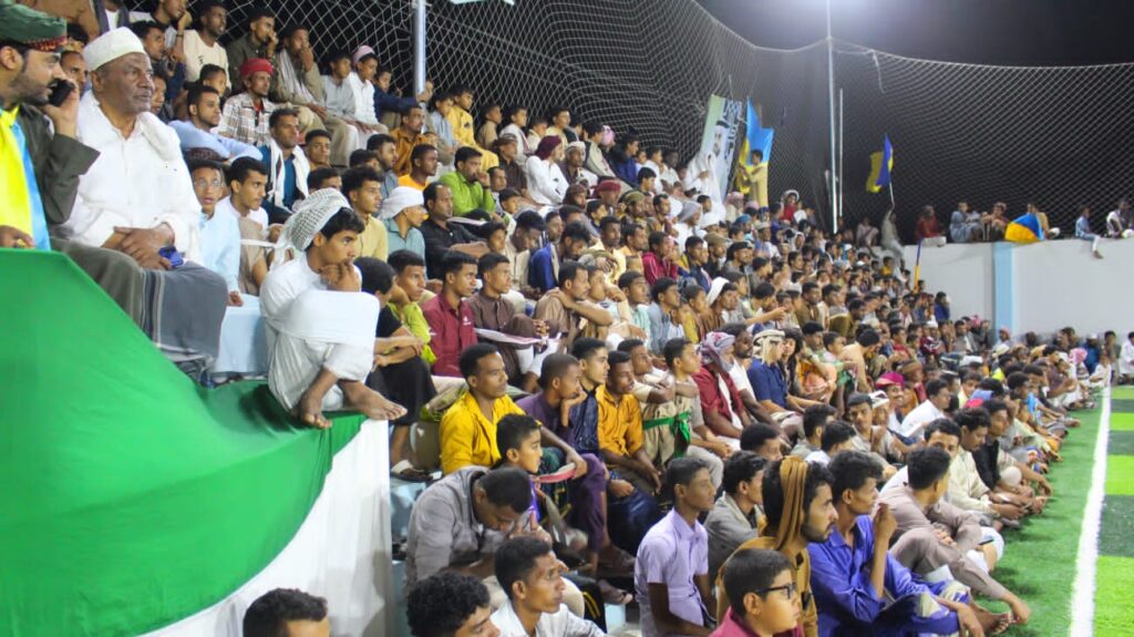 اختتام بطولة فريق الصاعقة لكرة القدم بحضور رسمي وشعبي كبير .. وفريق الصمود بتاربة يتوج بطلا للبطولة بعد فوزه في النهائي على الوحدة بالغرف بخماسية "شاهد الصور" اختتام بطولة فريق الصاعقة لكرة القدم بحضور رسمي وشعبي كبير .. وفريق الصمود بتاربة يتوج بطلا للبطولة بعد فوزه في النهائي على الوحدة بالغرف بخماسية "شاهد الصور"