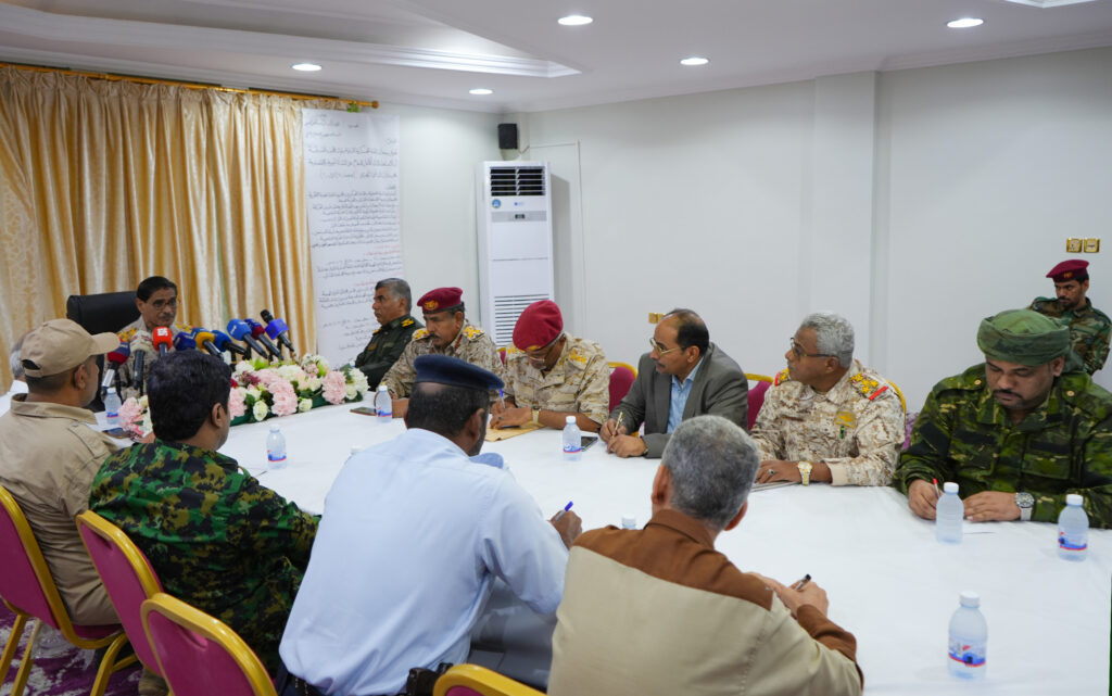 اللواء الركن البحسني يوجّه بتحويل وحدات المنطقة العسكرية الثانية وقوات الأمن والشرطة بساحل حضرموت إلى الاستعداد القتالي الكامل اللواء الركن البحسني يوجّه بتحويل وحدات المنطقة العسكرية الثانية وقوات الأمن والشرطة بساحل حضرموت إلى الاستعداد القتالي الكامل