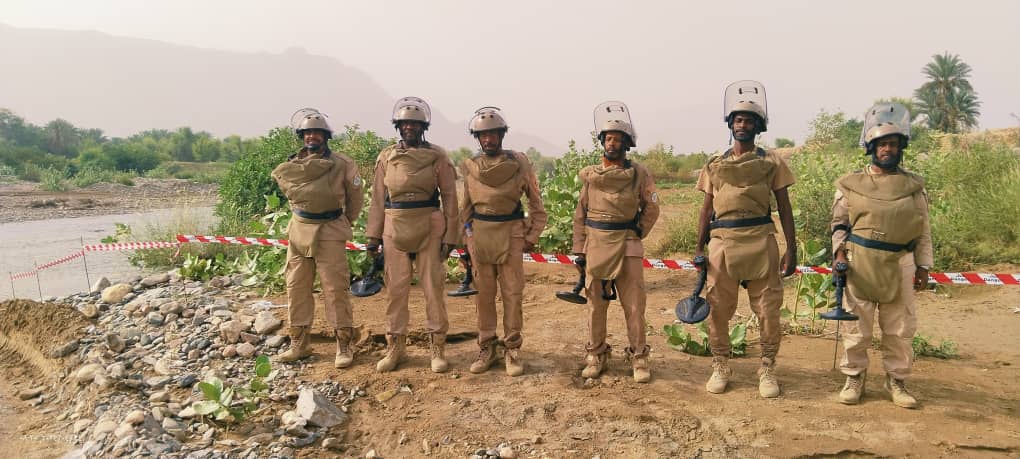 عبوة ناسفة جرفتها السيول في مديرية بيحان بشبوة تصيب مدنيين أحدهما طفل عبوة ناسفة جرفتها السيول في مديرية بيحان بشبوة تصيب مدنيين أحدهما طفل