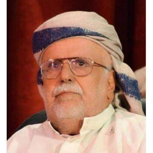 رئيس مجلس القيادة يعزي بوفاة عضو مجلس الشورى والوزير الاسبق اللواء احمد مساعد حسين رئيس مجلس القيادة يعزي بوفاة عضو مجلس الشورى والوزير الاسبق اللواء احمد مساعد حسين