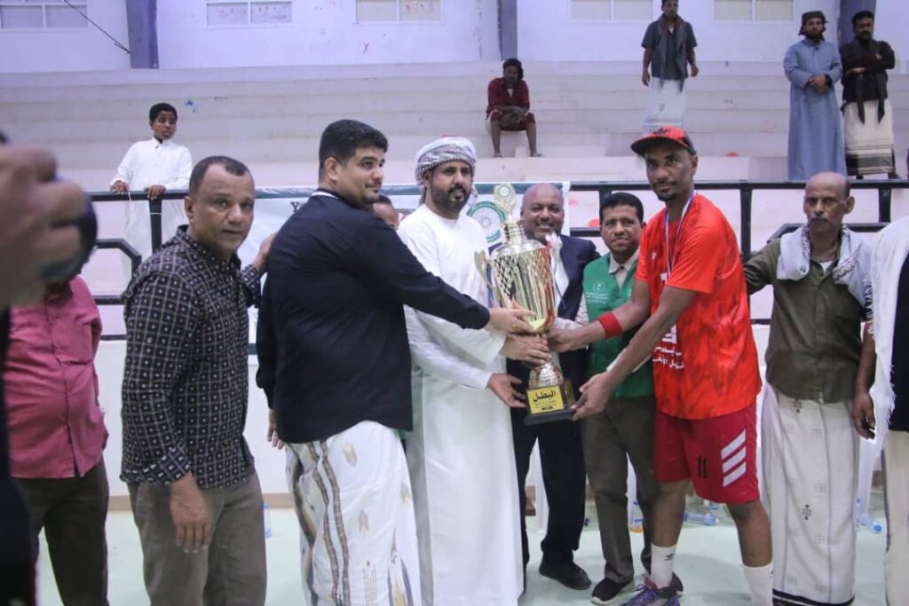 شعب حضرموت يتوج بطلاً وتضامن حضرموت وصيفاً والبرق بتريم ثالثاً للبطولة الرمضانية لكرة السلة لأندية حضرموت شعب حضرموت يتوج بطلاً وتضامن حضرموت وصيفاً والبرق بتريم ثالثاً للبطولة الرمضانية لكرة السلة لأندية حضرموت