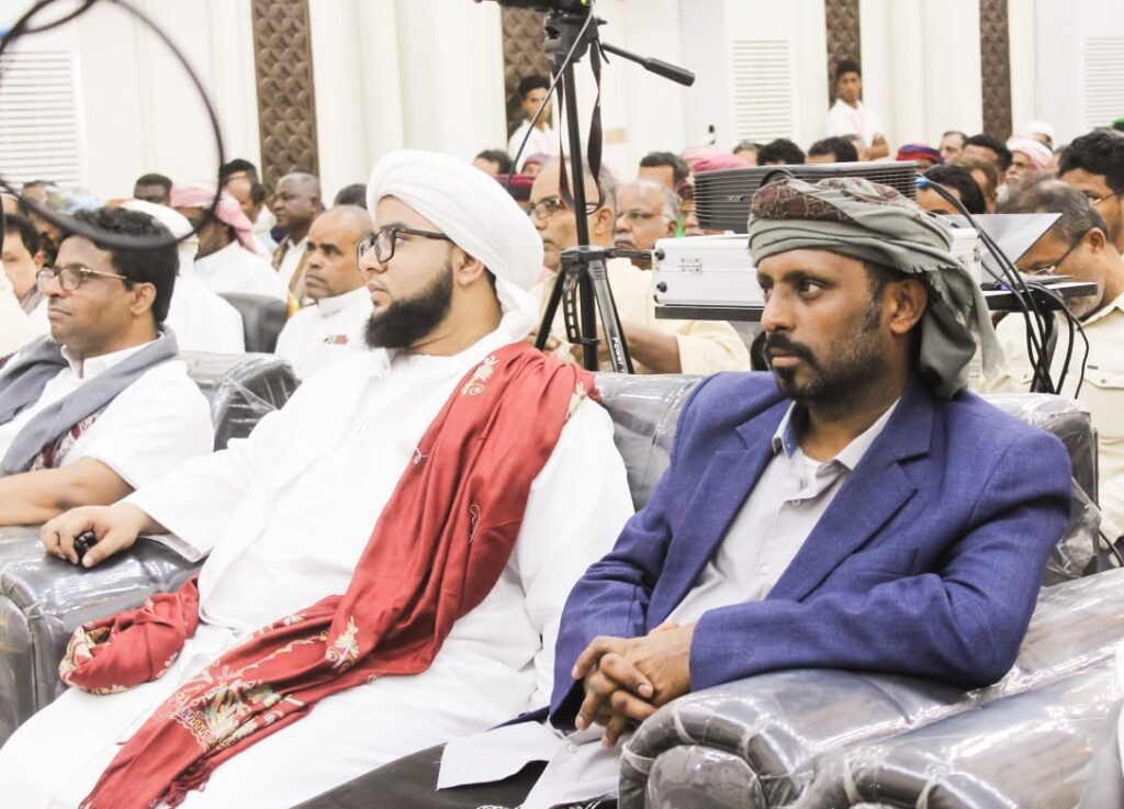 تحت شعار .. "رفض مجتمع حضرموت للأرهاب" "يتوج بيوم النصر المهاب" ... حلف قبائل حضرموت يقيم الفعالية المجتمعية إحتفالاً بذكرى تحرير ساحل حضرموت تحت شعار .. "رفض مجتمع حضرموت للأرهاب" "يتوج بيوم النصر المهاب" ... حلف قبائل حضرموت يقيم الفعالية المجتمعية إحتفالاً بذكرى تحرير ساحل حضرموت