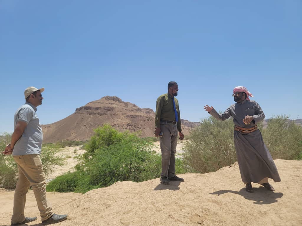 " وادي سر بين هجرة اهاليه وتهدد اراضيه الزراعية " .. مدير زراعة القطن يقف مع فريق مؤسسة بناء على احتياجات الزراعة بوادي سر " وادي سر بين هجرة اهاليه وتهدد اراضيه الزراعية " .. مدير زراعة القطن يقف مع فريق مؤسسة بناء على احتياجات الزراعة بوادي سر