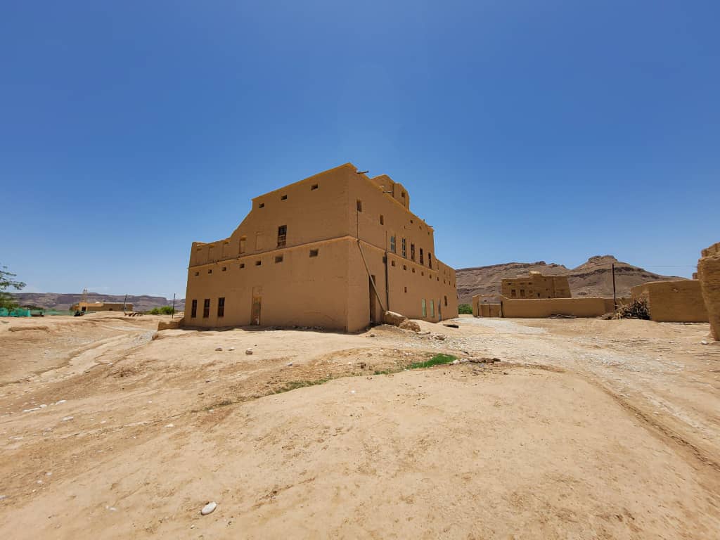 " وادي سر بين هجرة اهاليه وتهدد اراضيه الزراعية " .. مدير زراعة القطن يقف مع فريق مؤسسة بناء على احتياجات الزراعة بوادي سر " وادي سر بين هجرة اهاليه وتهدد اراضيه الزراعية " .. مدير زراعة القطن يقف مع فريق مؤسسة بناء على احتياجات الزراعة بوادي سر