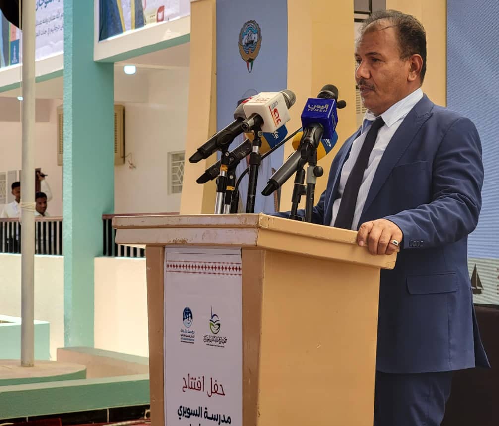 الوكيل العامري يفتتح مدرسة السويري "بنين" للتعليم الأساسي بدعم كويتي الوكيل العامري يفتتح مدرسة السويري "بنين" للتعليم الأساسي بدعم كويتي