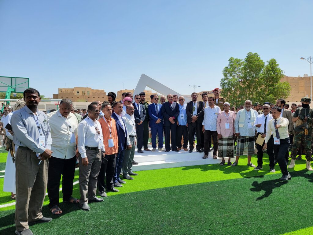 الوكيل العامري يفتتح مدرسة السويري "بنين" للتعليم الأساسي بدعم كويتي الوكيل العامري يفتتح مدرسة السويري "بنين" للتعليم الأساسي بدعم كويتي