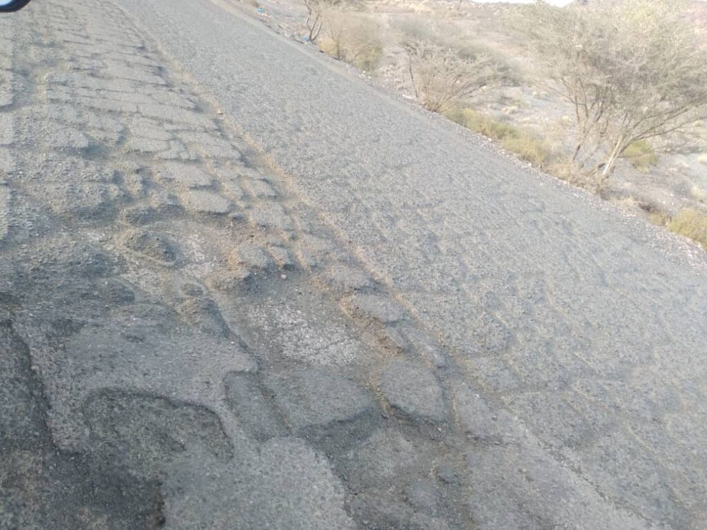 خط "المسيمير - مثلث العند" طريق الموت الذي يحصد أرواح الأبرياء خط "المسيمير - مثلث العند" طريق الموت الذي يحصد أرواح الأبرياء