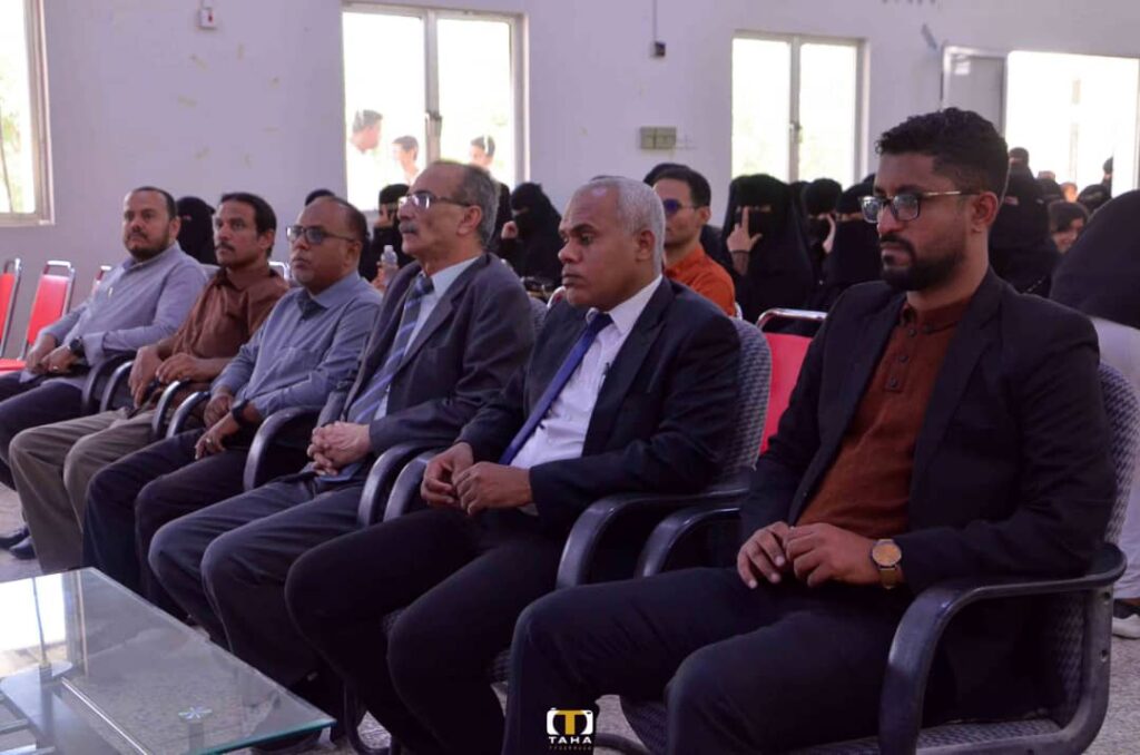 سيئون : كلية المجتمع تقيم فعاليات اليوم العالمي للتمريض "صور" سيئون : كلية المجتمع تقيم فعاليات اليوم العالمي للتمريض "صور"