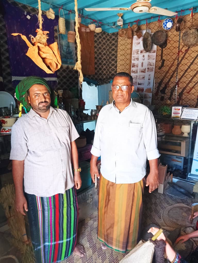 عقب مشاركة المركز في مهرجان الوطن العربي في عُمان ...<div><div><div><div>مدير مكتب الثقافة والسياحة بمديرية الشحر يلتقي مدير مركز الدقيل للتراث الحضرمي الاخ سالم الدقيل</div></div></div></div> عقب مشاركة المركز في مهرجان الوطن العربي في عُمان ...<div><div><div><div>مدير مكتب الثقافة والسياحة بمديرية الشحر يلتقي مدير مركز الدقيل للتراث الحضرمي الاخ سالم الدقيل</div></div></div></div>