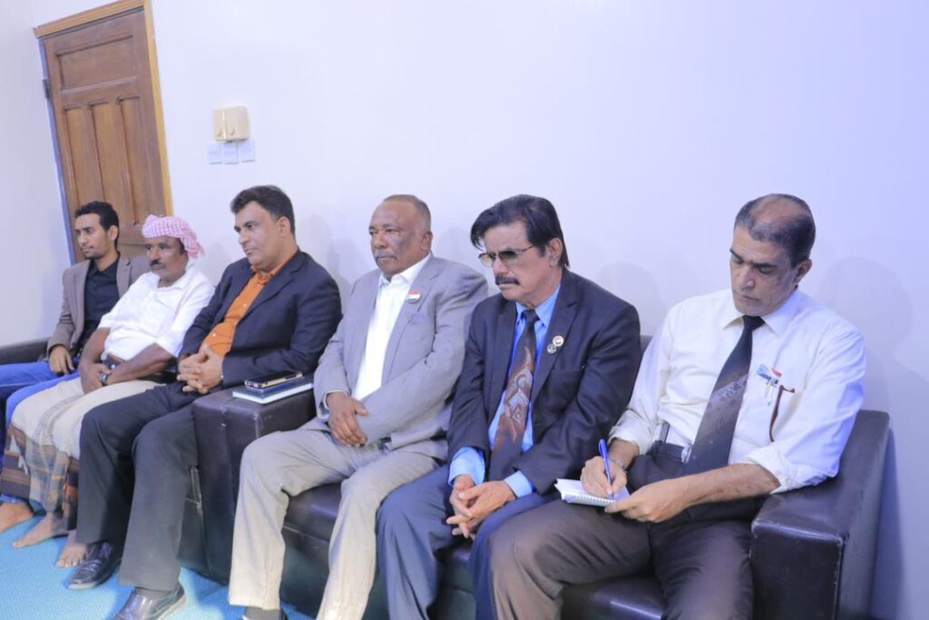 فرع نادي القضاة الجنوبي بالوادي والصحراء م/حضرموت يشارك في اللقاء المجلس الانتقالي الجنوبي بالوادي والصحراء مع وفد المبعوث الخاص للأمين العام للامم المتحدة فرع نادي القضاة الجنوبي بالوادي والصحراء م/حضرموت يشارك في اللقاء المجلس الانتقالي الجنوبي بالوادي والصحراء مع وفد المبعوث الخاص للأمين العام للامم المتحدة