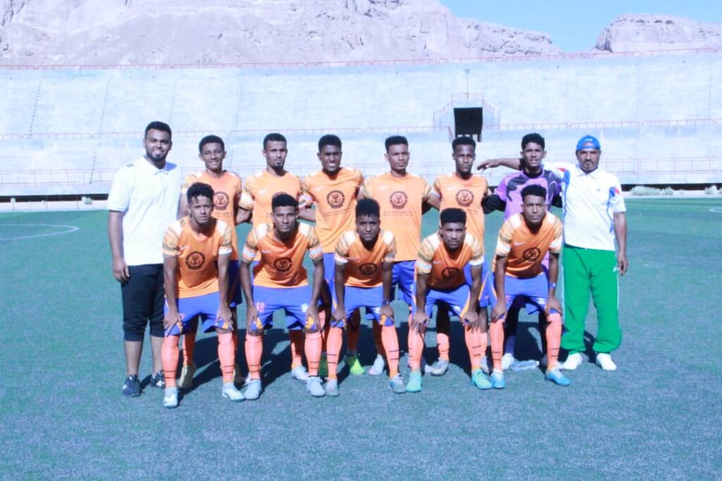 البرق بتريم يتصدر المجموعة الخامسة بعد فوزه على سلام الغرفة بنتيجة هدف دون مقابل للسلام البرق بتريم يتصدر المجموعة الخامسة بعد فوزه على سلام الغرفة بنتيجة هدف دون مقابل للسلام