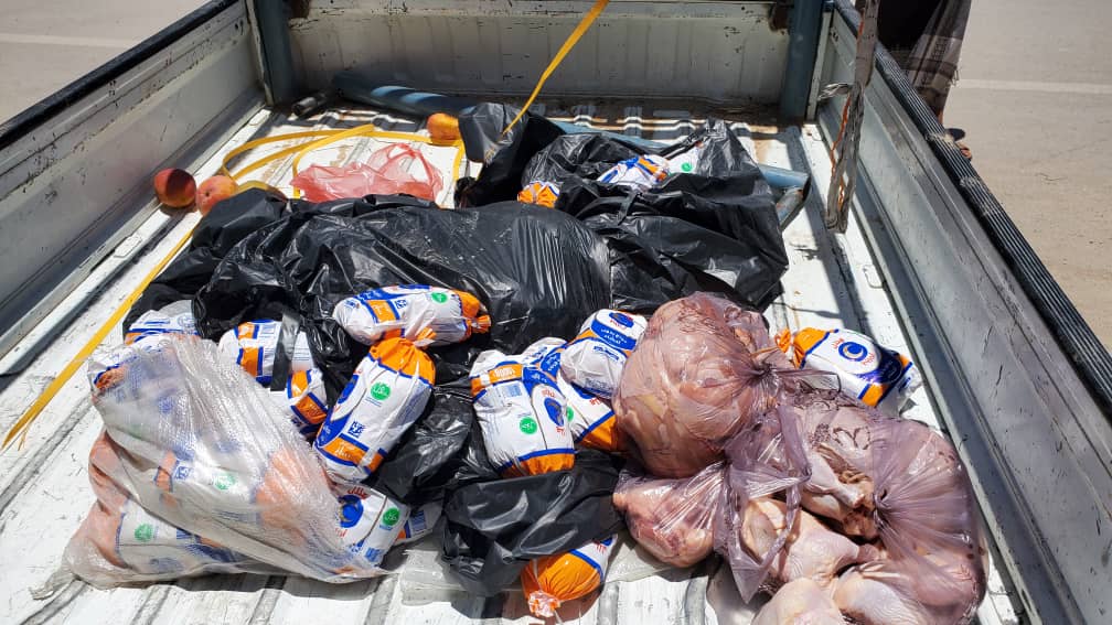 الإصحاح البيئي بمديرية الشحر يواصل حملة ضبط المطاعم والبوفيهات المخالفة للإشتراطات الصحية ويغلق أثنين مطاعم . الإصحاح البيئي بمديرية الشحر يواصل حملة ضبط المطاعم والبوفيهات المخالفة للإشتراطات الصحية ويغلق أثنين مطاعم .