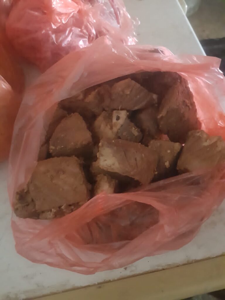 الإصحاح البيئي بمديرية الشحر يواصل حملة ضبط المطاعم والبوفيهات المخالفة للإشتراطات الصحية ويغلق أثنين مطاعم . الإصحاح البيئي بمديرية الشحر يواصل حملة ضبط المطاعم والبوفيهات المخالفة للإشتراطات الصحية ويغلق أثنين مطاعم .