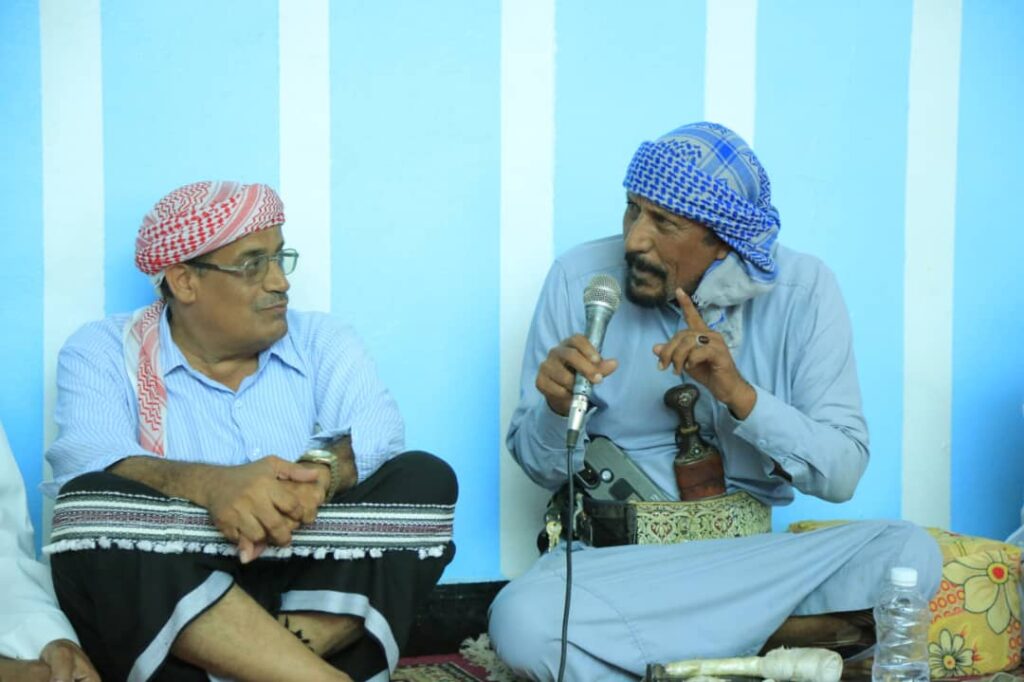 نحو توحيد الصفوف.. حضرموت تسعى للتجديد والتوافق في لقاء تشاوري بالقطن "شاهد الصور" نحو توحيد الصفوف.. حضرموت تسعى للتجديد والتوافق في لقاء تشاوري بالقطن "شاهد الصور"