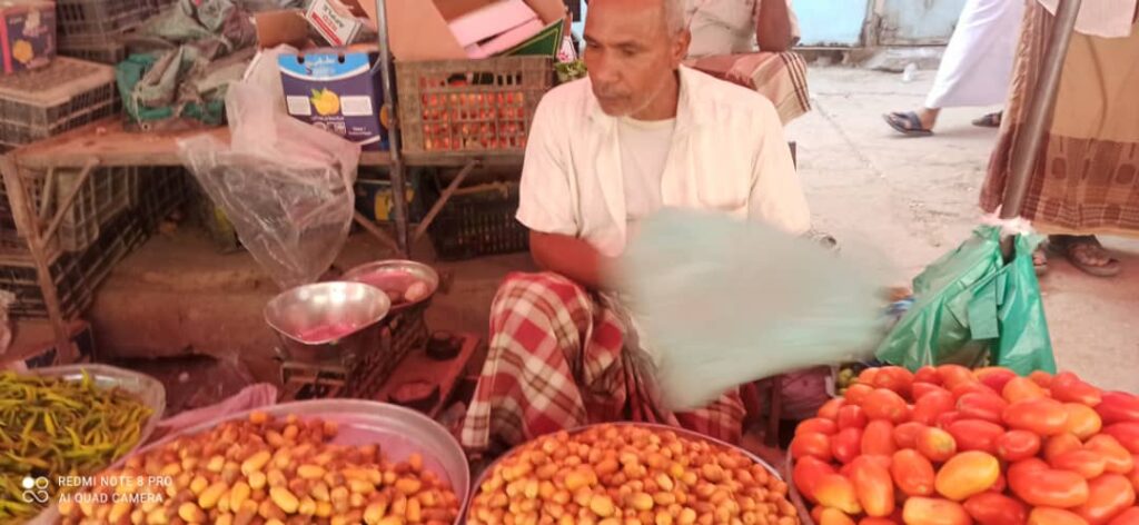 "الخريف" يغزو الأسواق المحلية في وادي حضرموت وسط أسعار مرتفعة "شاهد الصور" "الخريف" يغزو الأسواق المحلية في وادي حضرموت وسط أسعار مرتفعة "شاهد الصور"