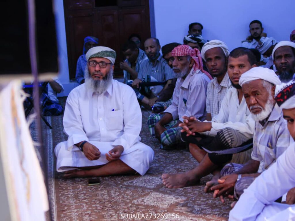 حلقات الإمام الشافعي بمنطقة تاربة - القارة تكرّم اربعة حفاظ لكتاب لله تعالى حلقات الإمام الشافعي بمنطقة تاربة - القارة تكرّم اربعة حفاظ لكتاب لله تعالى