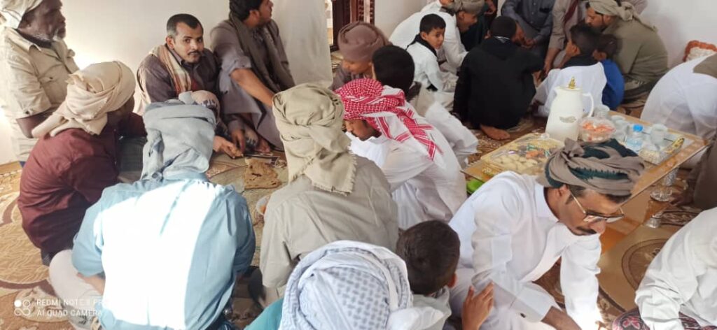 بمناسبة عيد الاضحى أهالي وادي منوب بوادي حضرموت يتبادلون التهاني وعضو الجمعية الوطنية الجنوبية الشيخ صالح العمودي يتقدم المهنئين"شاهد الصور" بمناسبة عيد الاضحى أهالي وادي منوب بوادي حضرموت يتبادلون التهاني وعضو الجمعية الوطنية الجنوبية الشيخ صالح العمودي يتقدم المهنئين"شاهد الصور"