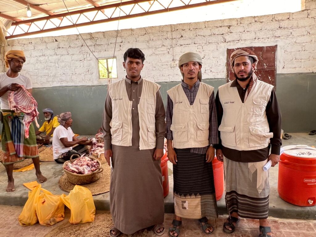 قبيلة ال عون الكثيريه تنفذ اكبر مشروع اضاحي للعام العشرين في حضرموت قبيلة ال عون الكثيريه تنفذ اكبر مشروع اضاحي للعام العشرين في حضرموت