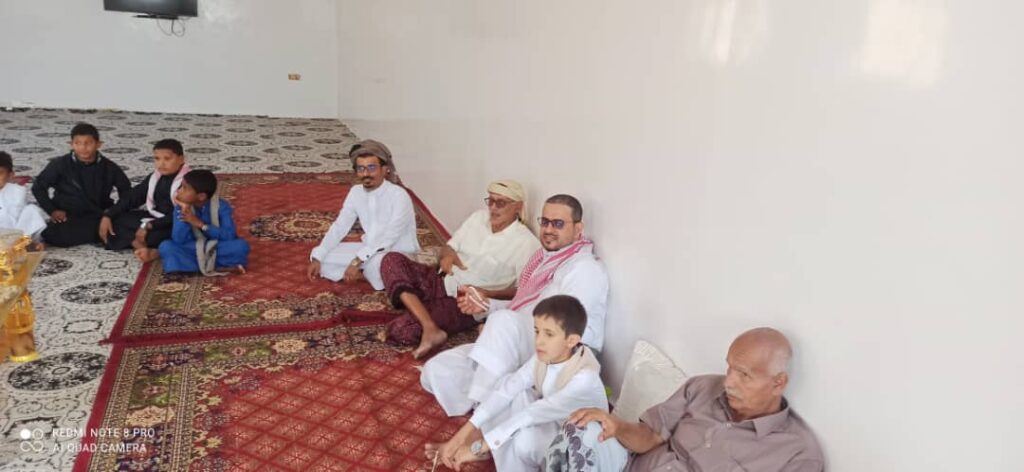 بمناسبة عيد الاضحى أهالي وادي منوب بوادي حضرموت يتبادلون التهاني وعضو الجمعية الوطنية الجنوبية الشيخ صالح العمودي يتقدم المهنئين"شاهد الصور" بمناسبة عيد الاضحى أهالي وادي منوب بوادي حضرموت يتبادلون التهاني وعضو الجمعية الوطنية الجنوبية الشيخ صالح العمودي يتقدم المهنئين"شاهد الصور"