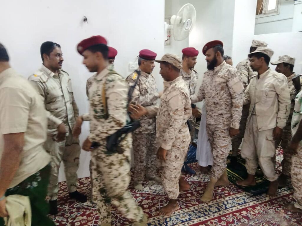 حضرموت : كتيبة القوات الخاصة تحتفل بعيد الأضحى المبارك حضرموت : كتيبة القوات الخاصة تحتفل بعيد الأضحى المبارك