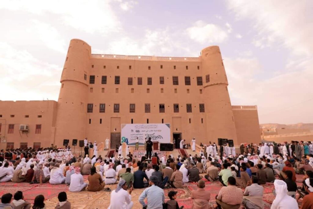 حصن المقدم بن يماني يحتضن احتفالية عيد الأضحى المبارك تزينها إنجازات شباب بني تميم في منطقة قسم بتريم "شاهد الصور" حصن المقدم بن يماني يحتضن احتفالية عيد الأضحى المبارك تزينها إنجازات شباب بني تميم في منطقة قسم بتريم "شاهد الصور"
