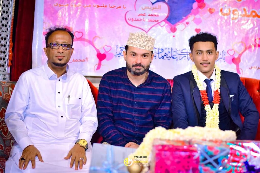 تهنئة الى الشخصية الاجتماعية والرياضية الشيخ عمر محمد باحمدون بزواج ابنه محمد والبنت تهنئة الى الشخصية الاجتماعية والرياضية الشيخ عمر محمد باحمدون بزواج ابنه محمد والبنت