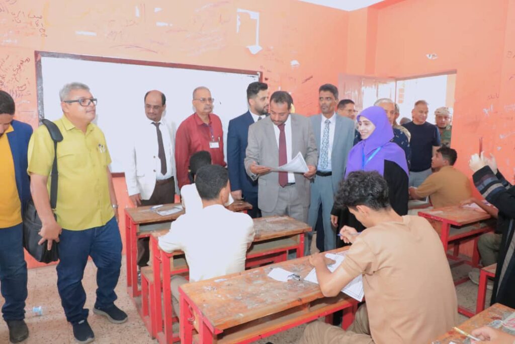 وزير التربية يدشن اختبارات الثانوية العامة للعام الدراسي ٢٠٢٣/٢٠٢٤م وزير التربية يدشن اختبارات الثانوية العامة للعام الدراسي ٢٠٢٣/٢٠٢٤م