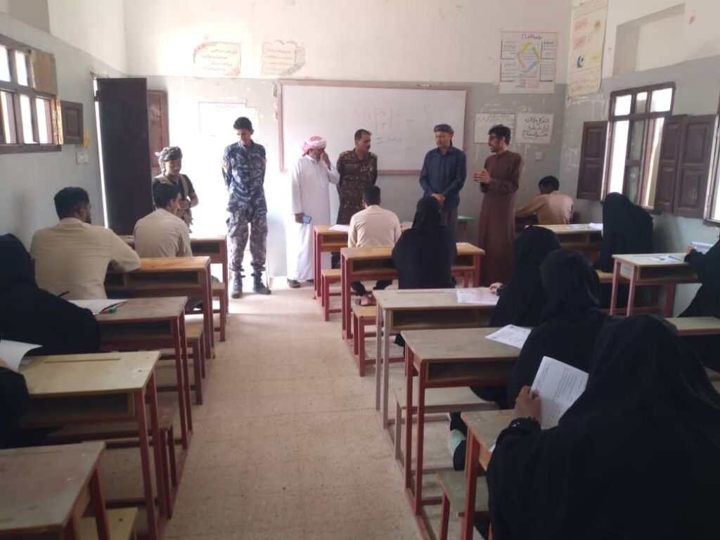 مدير عام مديرية رماه يدشن بدء إختبارات إنهاء مرحلة الثانوية بالمديرية مدير عام مديرية رماه يدشن بدء إختبارات إنهاء مرحلة الثانوية بالمديرية