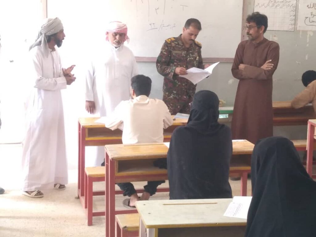 مدير عام مديرية رماه يدشن بدء إختبارات إنهاء مرحلة الثانوية بالمديرية مدير عام مديرية رماه يدشن بدء إختبارات إنهاء مرحلة الثانوية بالمديرية