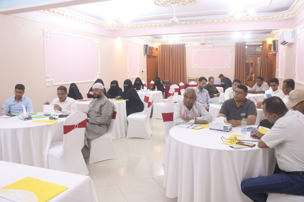 فيما أقامتها مؤسسة بناء للتنمية .. ورشة عمل حول استعراض نتائج الدراسة الميدانية للحالة الصحية والاجتماعية للمرأة اليمنية تعقد بسيئون { دراسة مقارنة بين المجتمع النازح والمجتمع المضيف } فيما أقامتها مؤسسة بناء للتنمية .. ورشة عمل حول استعراض نتائج الدراسة الميدانية للحالة الصحية والاجتماعية للمرأة اليمنية تعقد بسيئون { دراسة مقارنة بين المجتمع النازح والمجتمع المضيف }