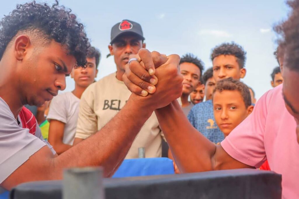 محافظ حضرموت يطلق 500 من الحمام الزاجل في رسالة سلام للعالم تدشينًا لمهرجان البلدة السياحي 2024 "صور" محافظ حضرموت يطلق 500 من الحمام الزاجل في رسالة سلام للعالم تدشينًا لمهرجان البلدة السياحي 2024 "صور"