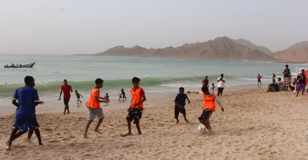 برعاية من محافظ حضرموت. مدير عام بروم ميفع يدشن فعاليات مهرجان البلدة السياحي الثاني بالمديرية برعاية من محافظ حضرموت. مدير عام بروم ميفع يدشن فعاليات مهرجان البلدة السياحي الثاني بالمديرية