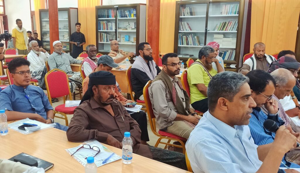 مدير عام شبام يدشن العمل في مركز منظومة الإنذار المبكر للحد من مخاطر الكوارث المناخية والفيضانات بشبام مدير عام شبام يدشن العمل في مركز منظومة الإنذار المبكر للحد من مخاطر الكوارث المناخية والفيضانات بشبام