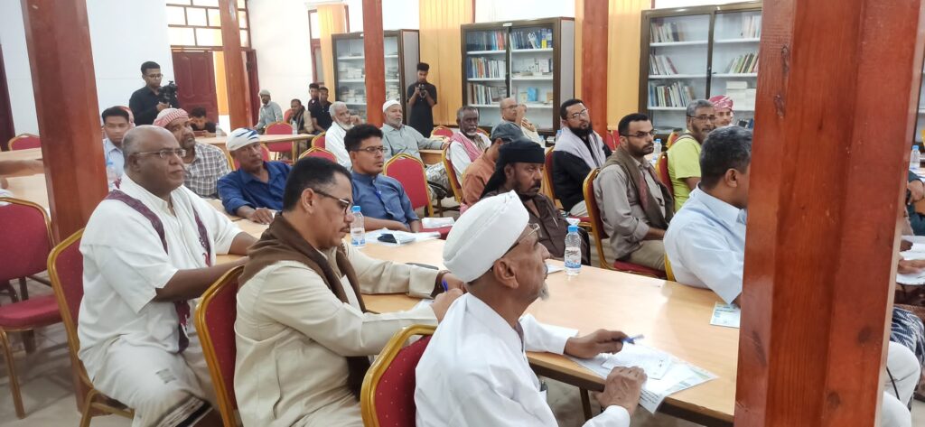 مدير عام شبام يدشن العمل في مركز منظومة الإنذار المبكر للحد من مخاطر الكوارث المناخية والفيضانات بشبام مدير عام شبام يدشن العمل في مركز منظومة الإنذار المبكر للحد من مخاطر الكوارث المناخية والفيضانات بشبام