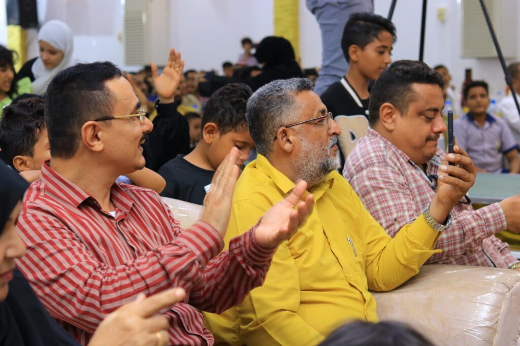 وسط اهازيج الفرح .. تنظيم الحفل التكريمي لطلاب وطالبات مدارس جنة عدن الاهلية وسط اهازيج الفرح .. تنظيم الحفل التكريمي لطلاب وطالبات مدارس جنة عدن الاهلية