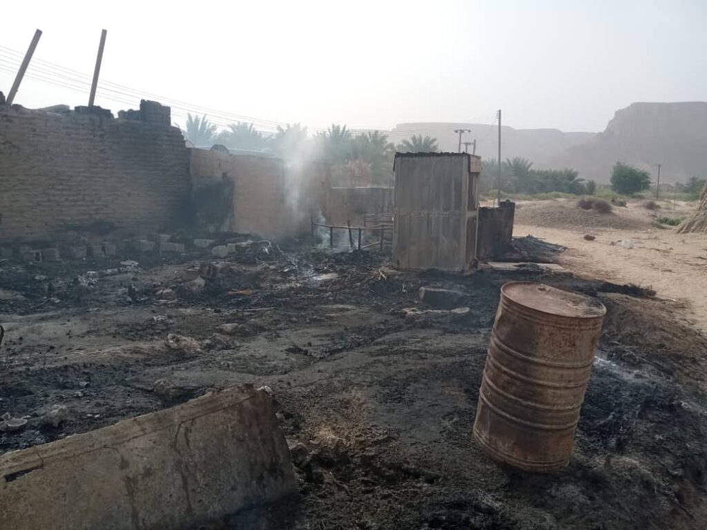 الدفاع المدني يخمد حريق نشب في خيام النازحين في منطقة مدودة بمديرية سيئون الدفاع المدني يخمد حريق نشب في خيام النازحين في منطقة مدودة بمديرية سيئون