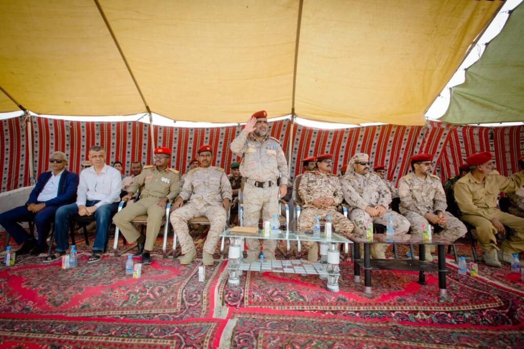 لواء الأحقاف يشهد عرضاً عسكرياً مهيب بمناسبة تدشين المرحلة الثانية من العام التدريبي 2024م لواء الأحقاف يشهد عرضاً عسكرياً مهيب بمناسبة تدشين المرحلة الثانية من العام التدريبي 2024م