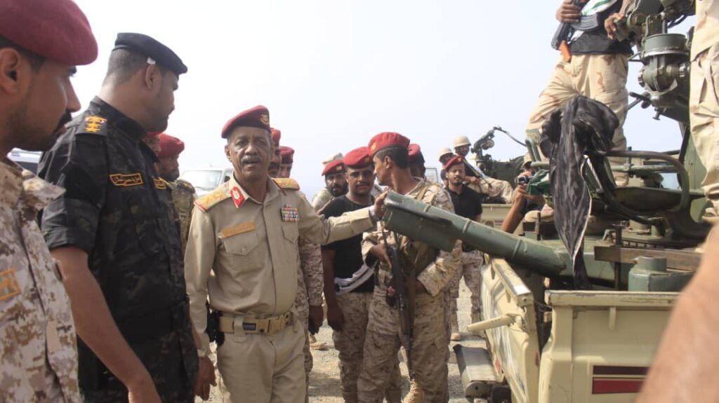 قائد المنطقة العسكرية الثانية يدشن العام التدريبي والمعنوي والقتالي للكتيبة الخاصة قائد المنطقة العسكرية الثانية يدشن العام التدريبي والمعنوي والقتالي للكتيبة الخاصة