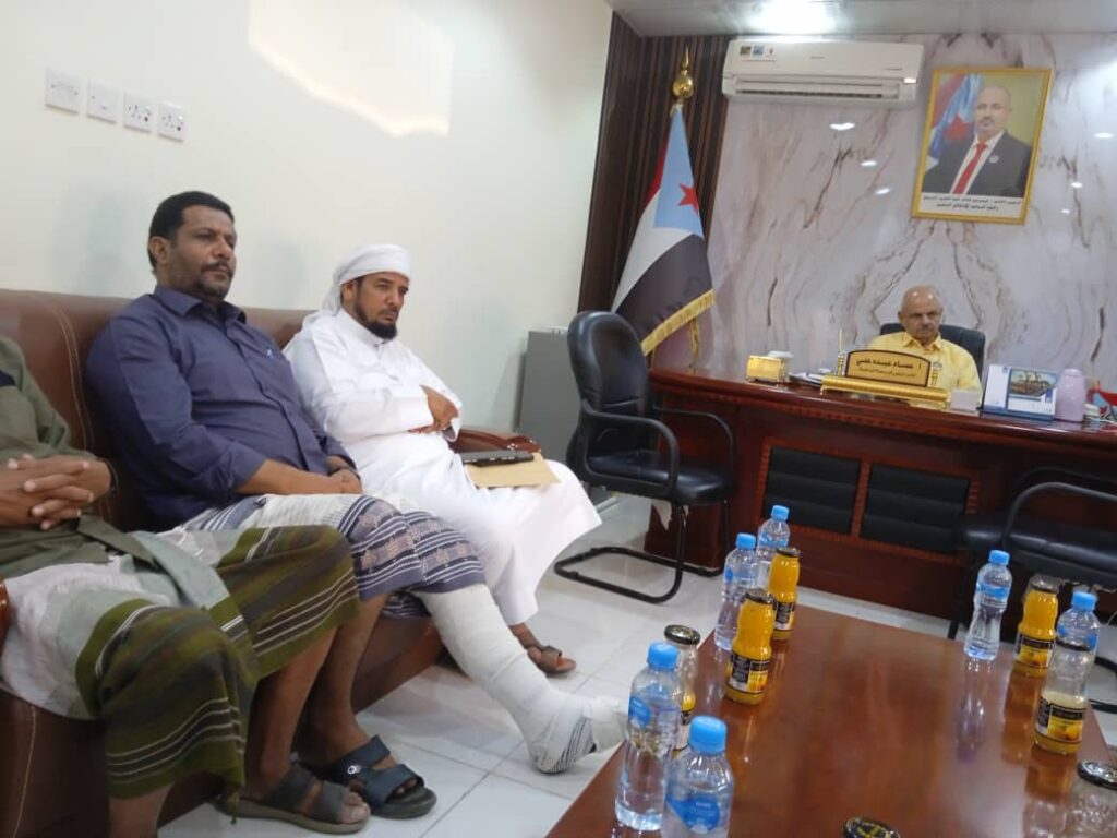 وفد من مشايخ وأعيان قبيلة آل هرهره يلتقون برئيس الجمعية الوطنية للمجلس الانتقالي الجنوبي ونائبه بالعاصمة عدن وفد من مشايخ وأعيان قبيلة آل هرهره يلتقون برئيس الجمعية الوطنية للمجلس الانتقالي الجنوبي ونائبه بالعاصمة عدن