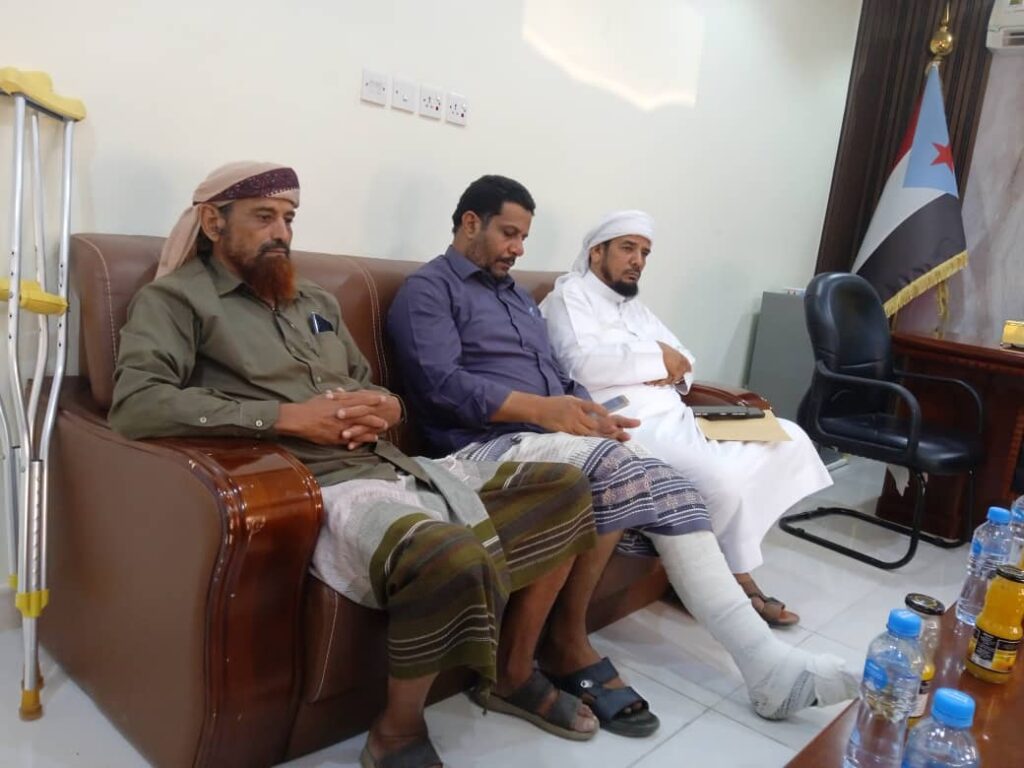 وفد من مشايخ وأعيان قبيلة آل هرهره يلتقون برئيس الجمعية الوطنية للمجلس الانتقالي الجنوبي ونائبه بالعاصمة عدن وفد من مشايخ وأعيان قبيلة آل هرهره يلتقون برئيس الجمعية الوطنية للمجلس الانتقالي الجنوبي ونائبه بالعاصمة عدن