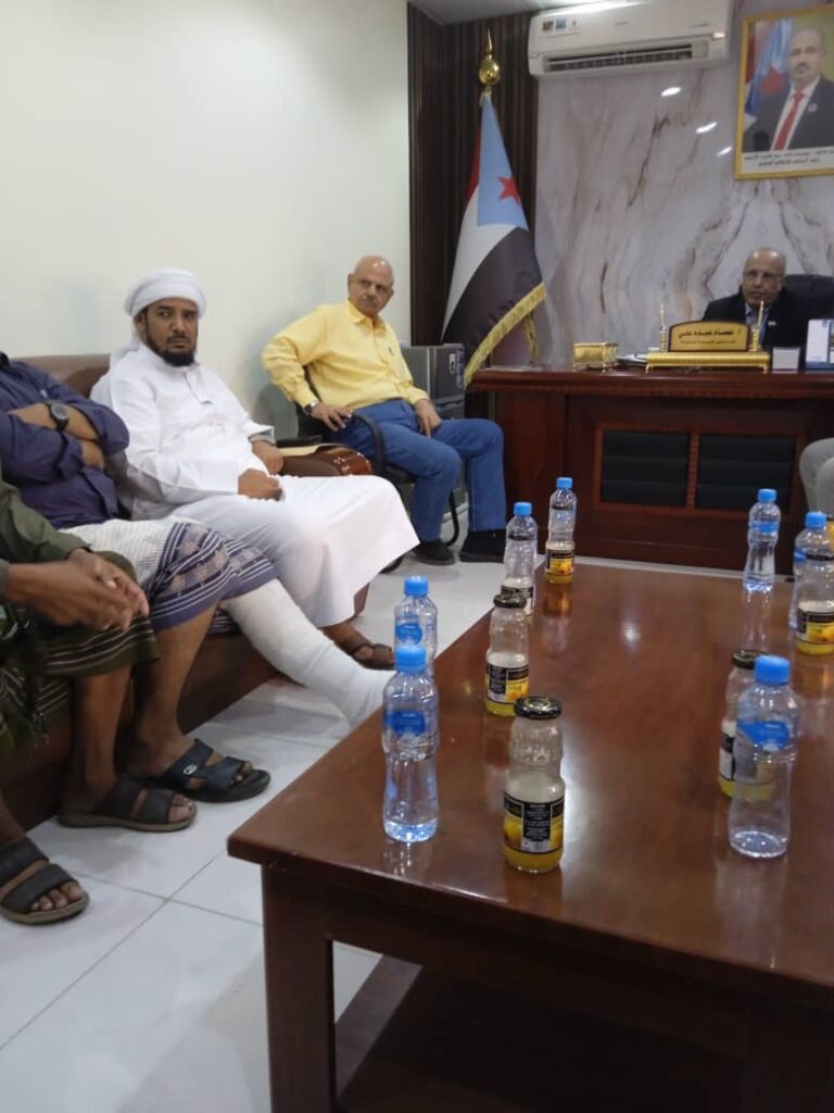 وفد من مشايخ وأعيان قبيلة آل هرهره يلتقون برئيس الجمعية الوطنية للمجلس الانتقالي الجنوبي ونائبه بالعاصمة عدن وفد من مشايخ وأعيان قبيلة آل هرهره يلتقون برئيس الجمعية الوطنية للمجلس الانتقالي الجنوبي ونائبه بالعاصمة عدن