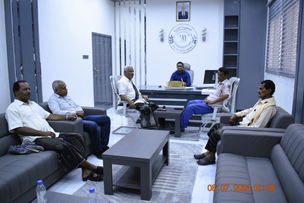 خلال لقائه بمدير عام مكتب وزارة الشباب والرياضة بحضرموت الوادي والصحراء:مجلس تنسيق اندية حضرموت الوادي يؤكد على أهمية التنسيق المشترك بين المكتب والمجلس للرقي بالواقع الرياضي بالوادي خلال لقائه بمدير عام مكتب وزارة الشباب والرياضة بحضرموت الوادي والصحراء:مجلس تنسيق اندية حضرموت الوادي يؤكد على أهمية التنسيق المشترك بين المكتب والمجلس للرقي بالواقع الرياضي بالوادي