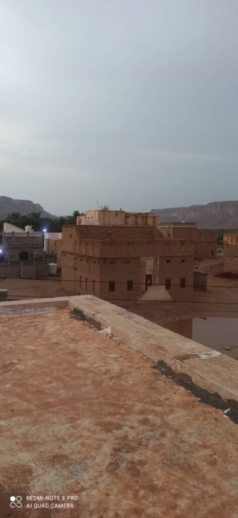 أمطار غزيرة تشهدها عدد من مديريات وادي حضرموت .."صور" أمطار غزيرة تشهدها عدد من مديريات وادي حضرموت .."صور"