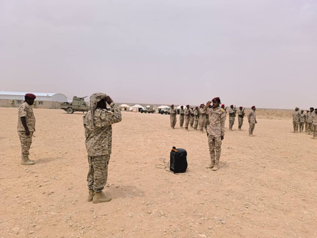 قائد المنطقة العسكرية الأولى يزور قوات درع الوطن ويشيد بجاهزيتها وقدرات منتسبيها . قائد المنطقة العسكرية الأولى يزور قوات درع الوطن ويشيد بجاهزيتها وقدرات منتسبيها .