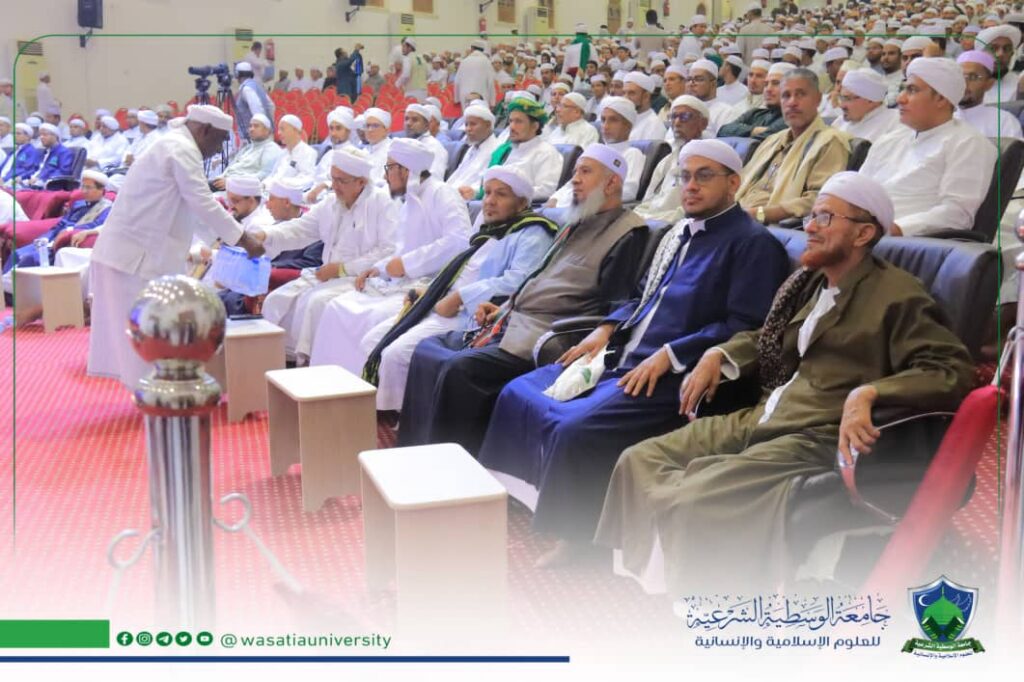 جامعة الوسطية الشرعية ورباط الإمام المهاجر يحتفلان بتخرج الدفعة الرابعة بجامعة الوسطية الشرعية ، والدفعة الثامنة برباط الإمام المهاجر (دفعة النمط الأوسط ). جامعة الوسطية الشرعية ورباط الإمام المهاجر يحتفلان بتخرج الدفعة الرابعة بجامعة الوسطية الشرعية ، والدفعة الثامنة برباط الإمام المهاجر (دفعة النمط الأوسط ).