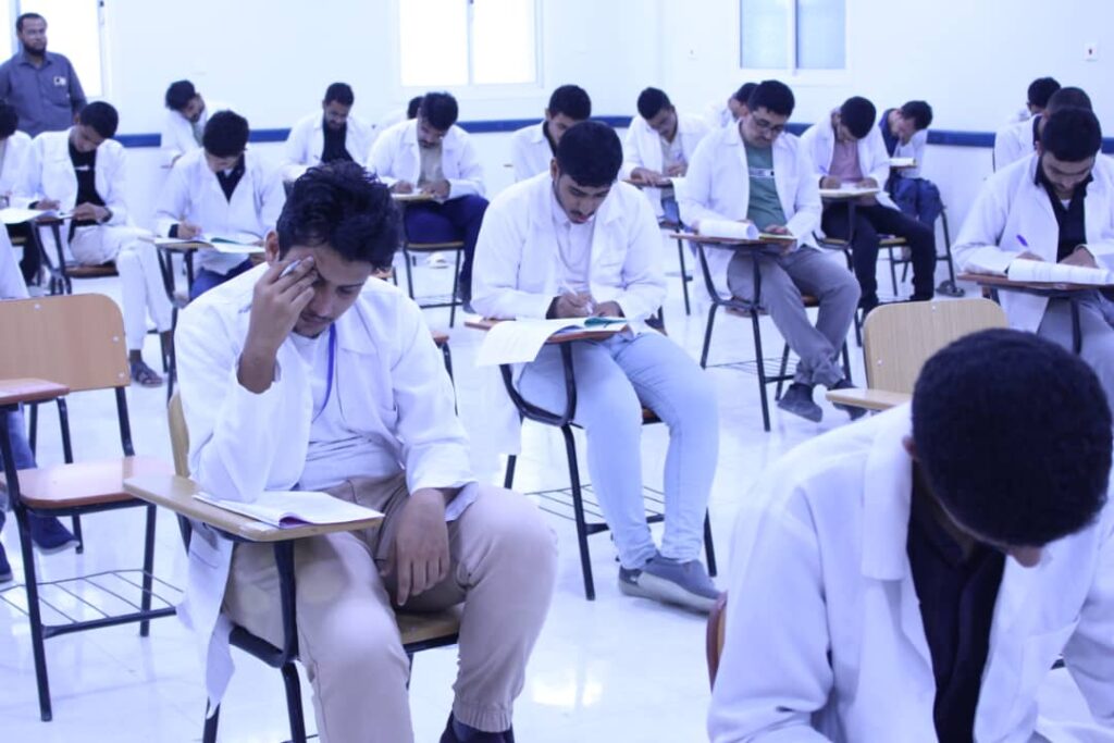 كلية الطب والعلوم الصحية بجامعة سيئون تدشن امتحانات الفصل الثاني للعام الجامعي 2023-2024م كلية الطب والعلوم الصحية بجامعة سيئون تدشن امتحانات الفصل الثاني للعام الجامعي 2023-2024م